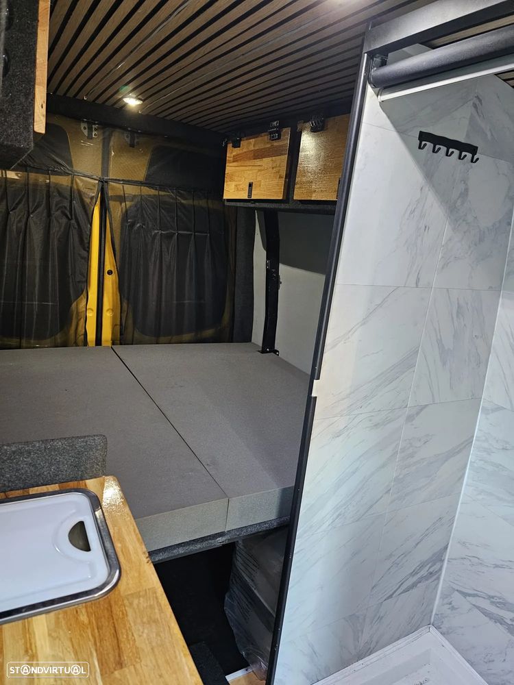 VW Crafter 35 2.0 TDi 140 CD Longa BM - 18