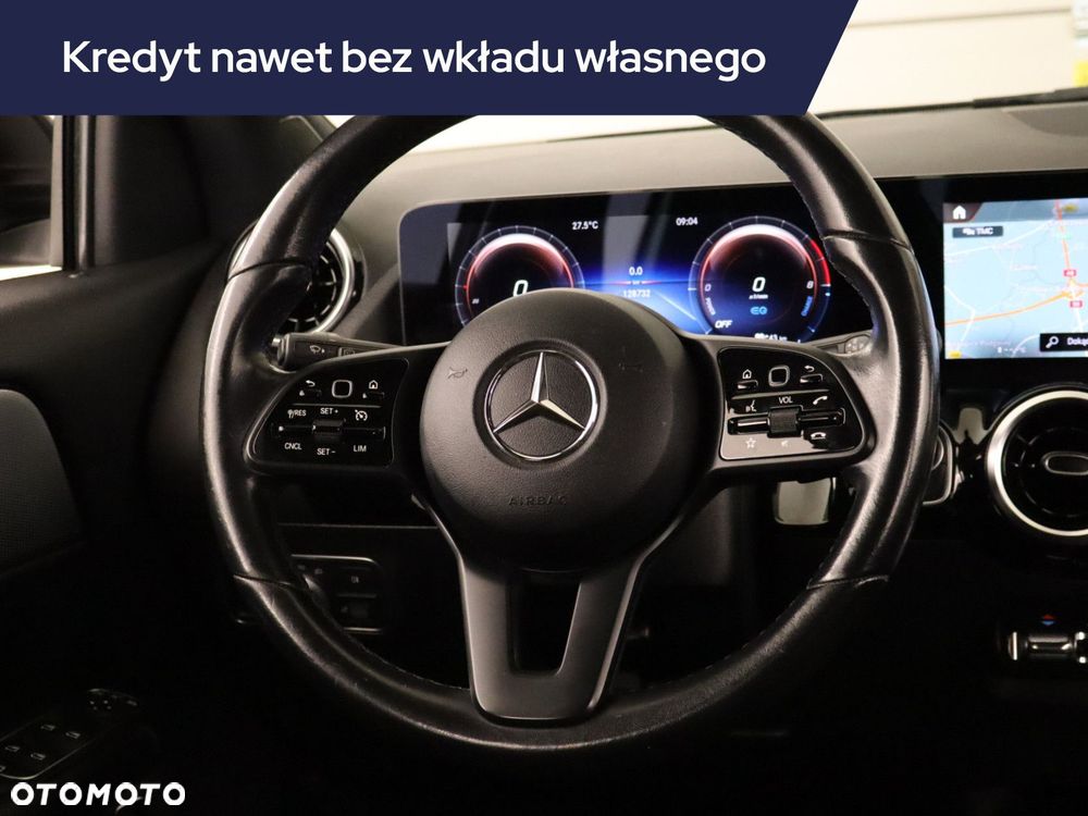 Mercedes-Benz GLA - 23