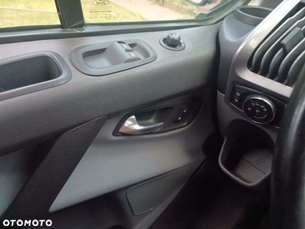 Ford Transit Custom - 37