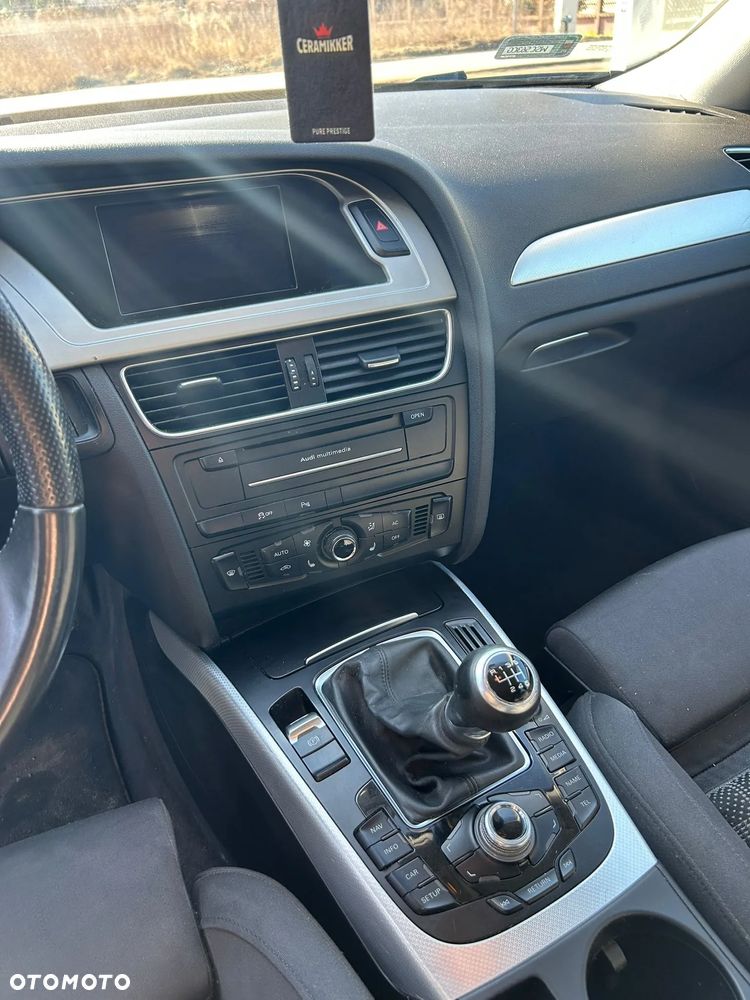 Audi A4 Avant 2.0 TDI DPF Ambition - 12