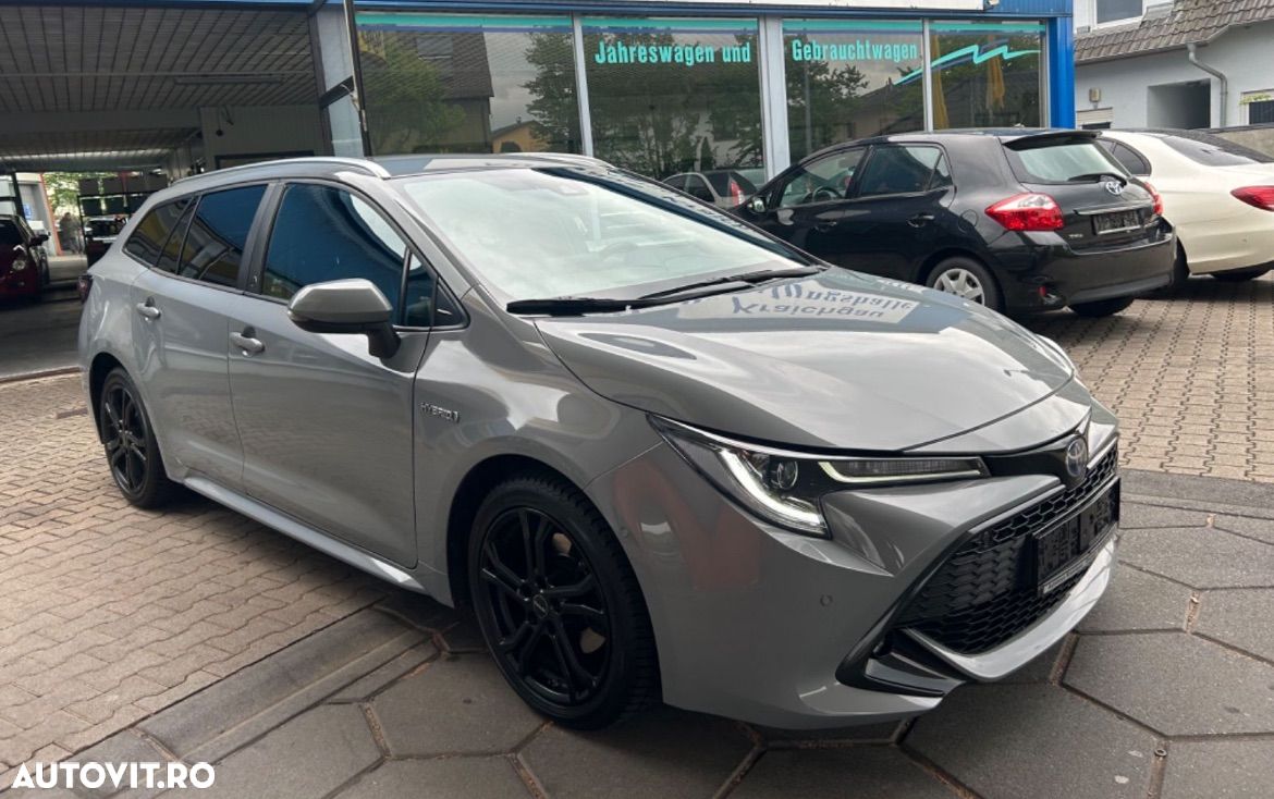 Toyota Corolla 2.0 Hybrid Team Deutschland - 1