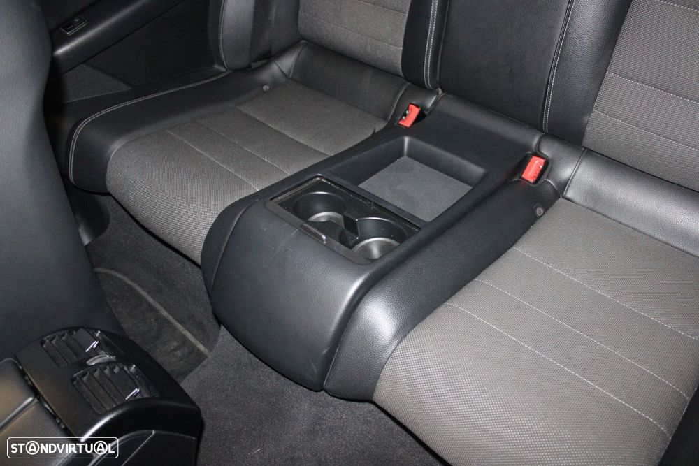 Mercedes-Benz E 220 CDi BlueEfficiency - 32