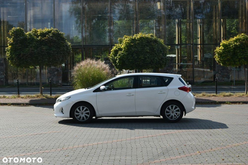 Toyota Auris - 4