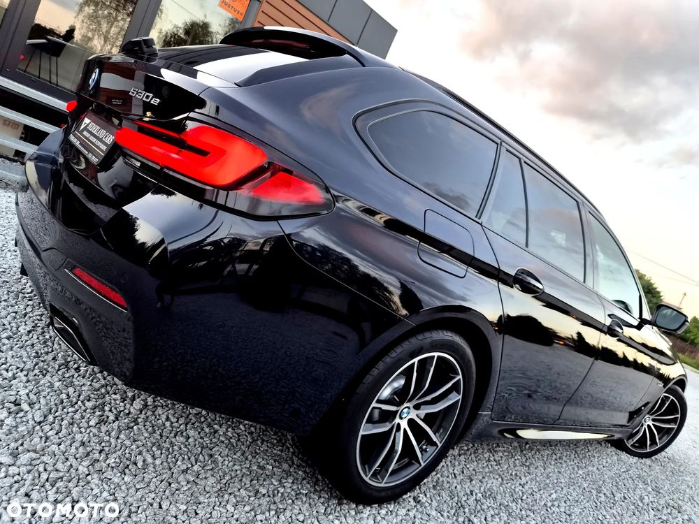 BMW Seria 5 530e xDrive M Sport sport - 34