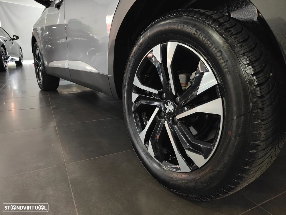 Peugeot 2008 1.2 PureTech Allure EAT8 - 30