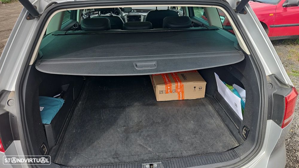 VW Passat Alltrack 2.0 TDI DSG 4Motion - 9