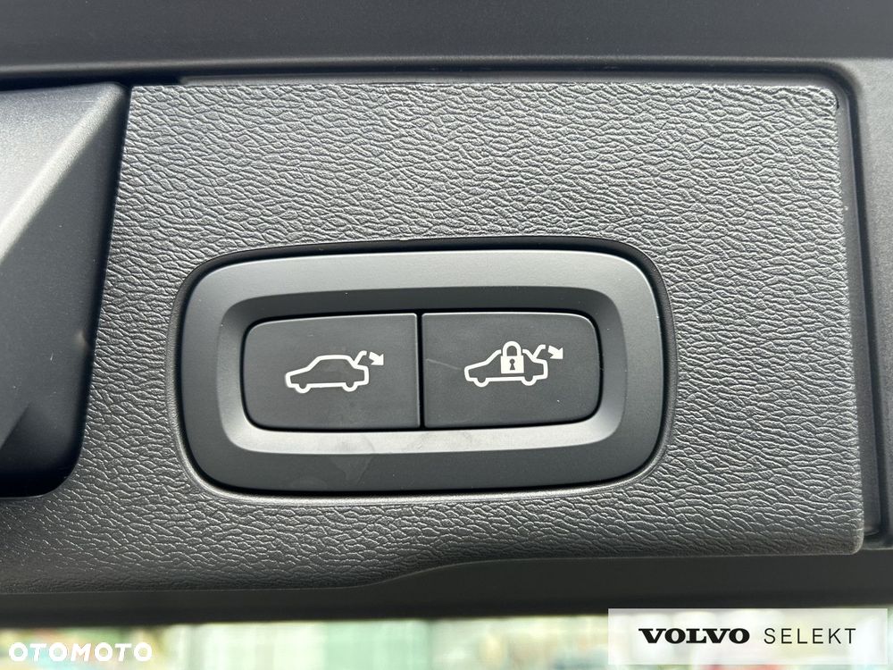 Volvo XC 60 - 25