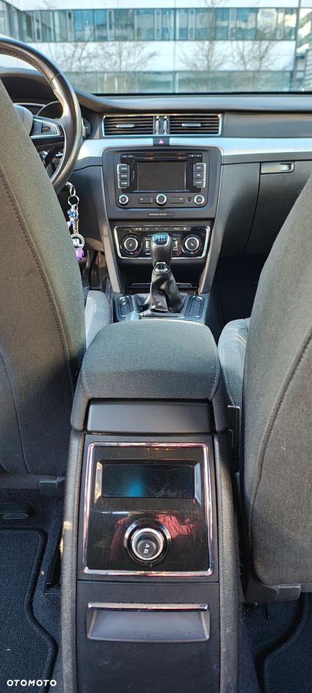 Skoda Superb 2.0 TDI PD Ambition - 11