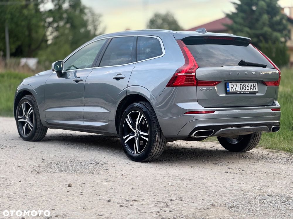 Volvo XC 60 D3 R-Design - 4