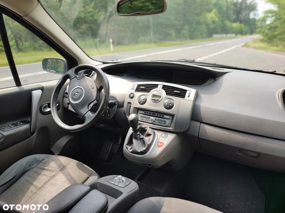 Renault Grand Scenic Gr 2.0T 16V Privilege - 15