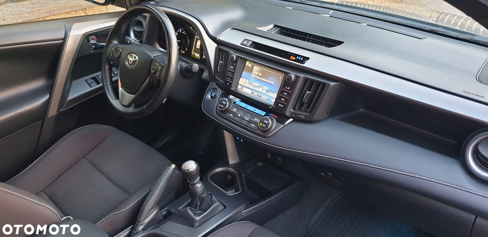 Toyota RAV4 - 26