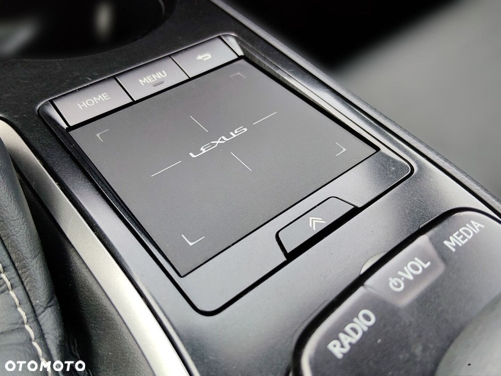 Lexus UX 250h GPF F Impression 2WD - 25
