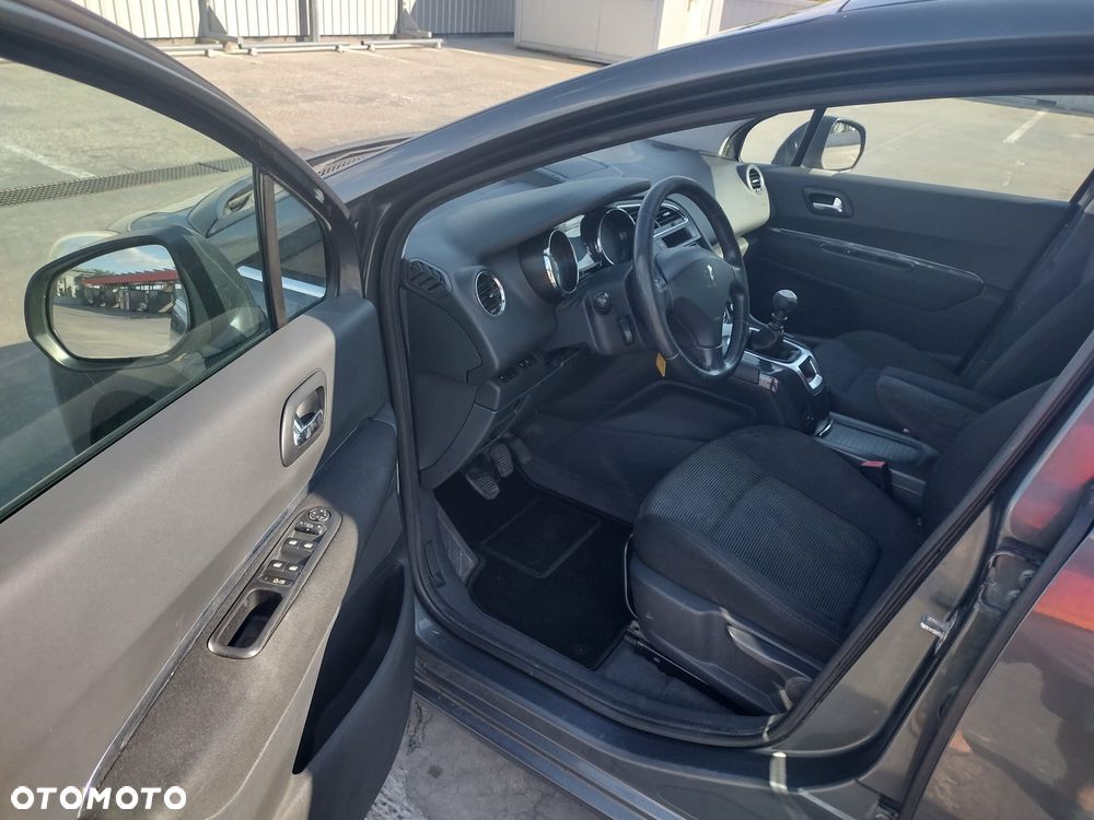 Peugeot 5008 155 THP Family - 12