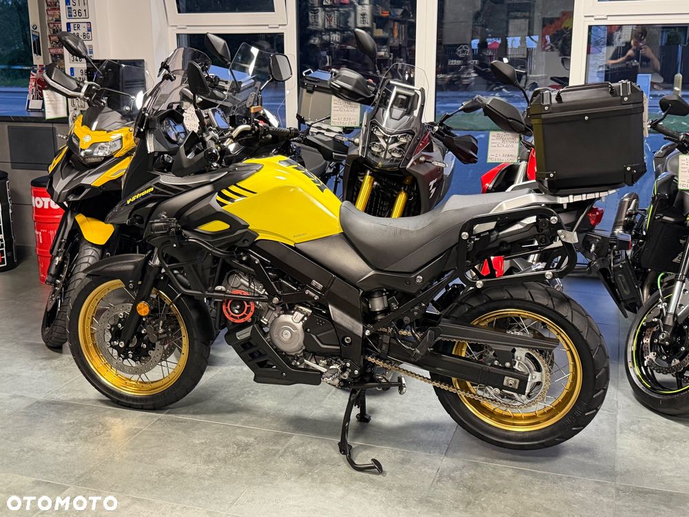 Suzuki V-STROM - 28
