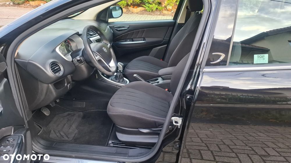 Lancia Delta 1.4 T-Jet Oro - 11