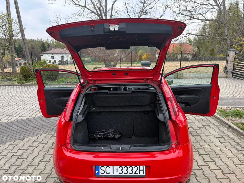 Fiat Grande Punto - 8