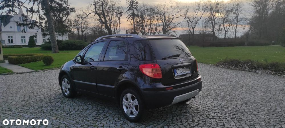 Fiat Sedici 1.9 Multijet 4x4 Dynamic - 4