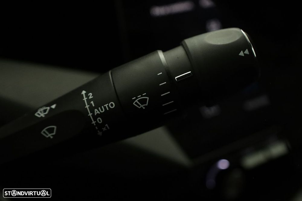 Peugeot 408 1.6 Hybrid Allure e-EAT8 - 18