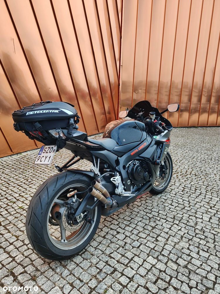 Suzuki GSX-R - 3