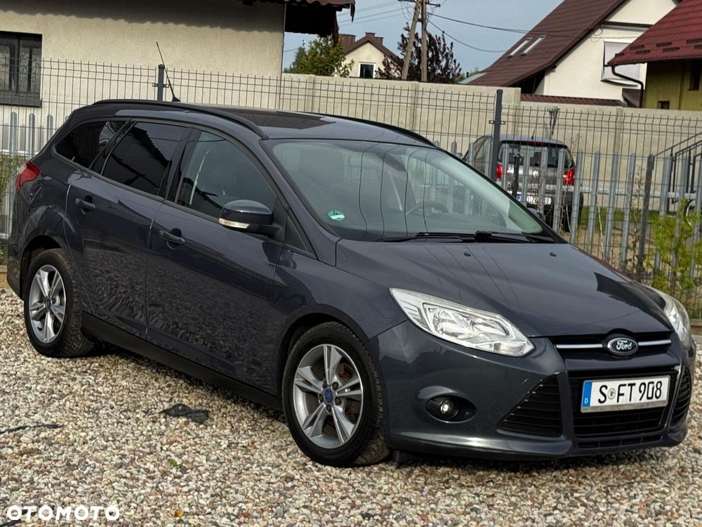 Ford Focus 1.0 EcoBoost STart-Stopp-System TITANIUM - 2