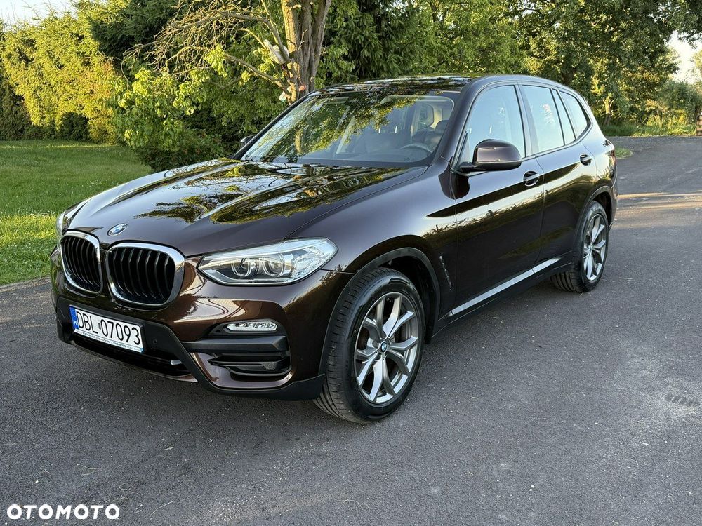 BMW X3 xDrive20i Advantage - 23