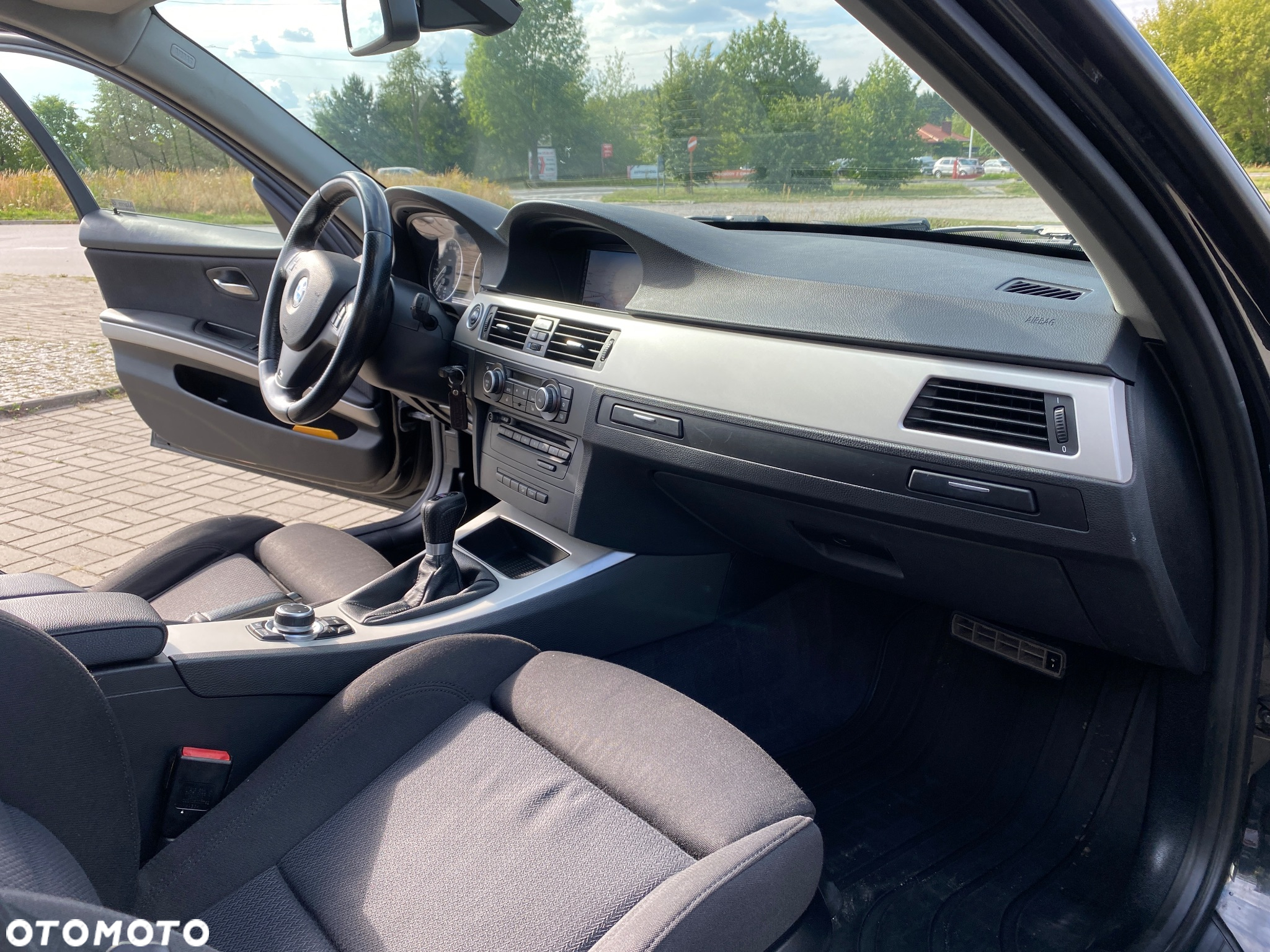 BMW Seria 3 320d DPF Touring - 21
