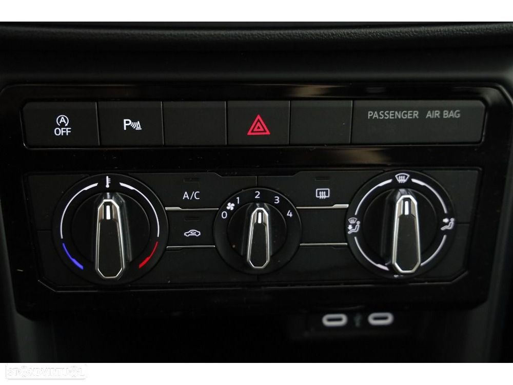 VW T-Cross 1.0 TSI Life - 20