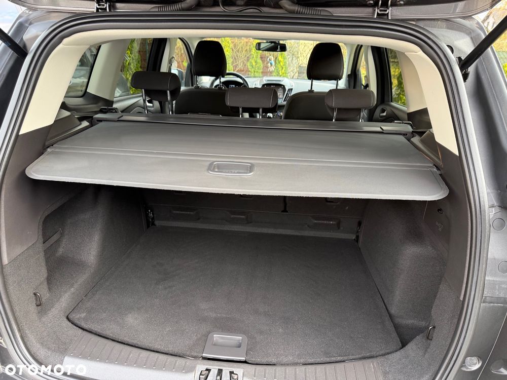 Ford Kuga 1.5 EcoBoost 2x4 Titanium - 23