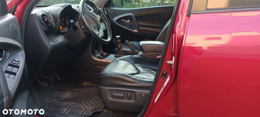 Toyota RAV4 2.0 4x2 - 8