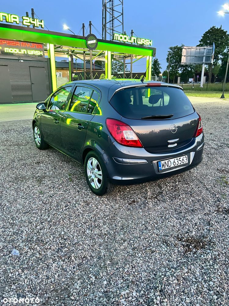 Opel Corsa - 4