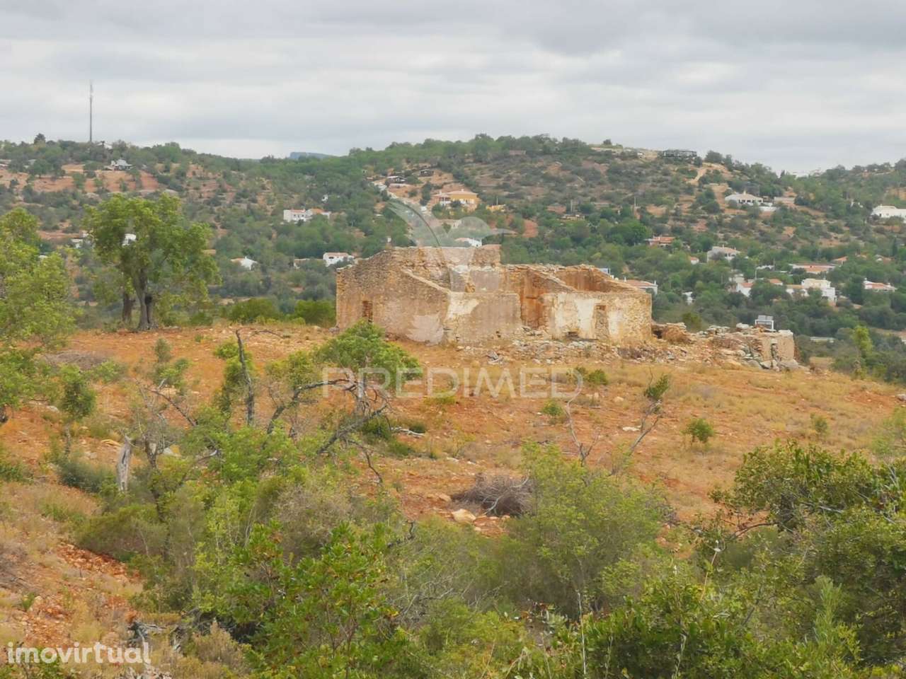 Terreno misto perfeito para a sua casa de sonho - Grande imagem: 3/23