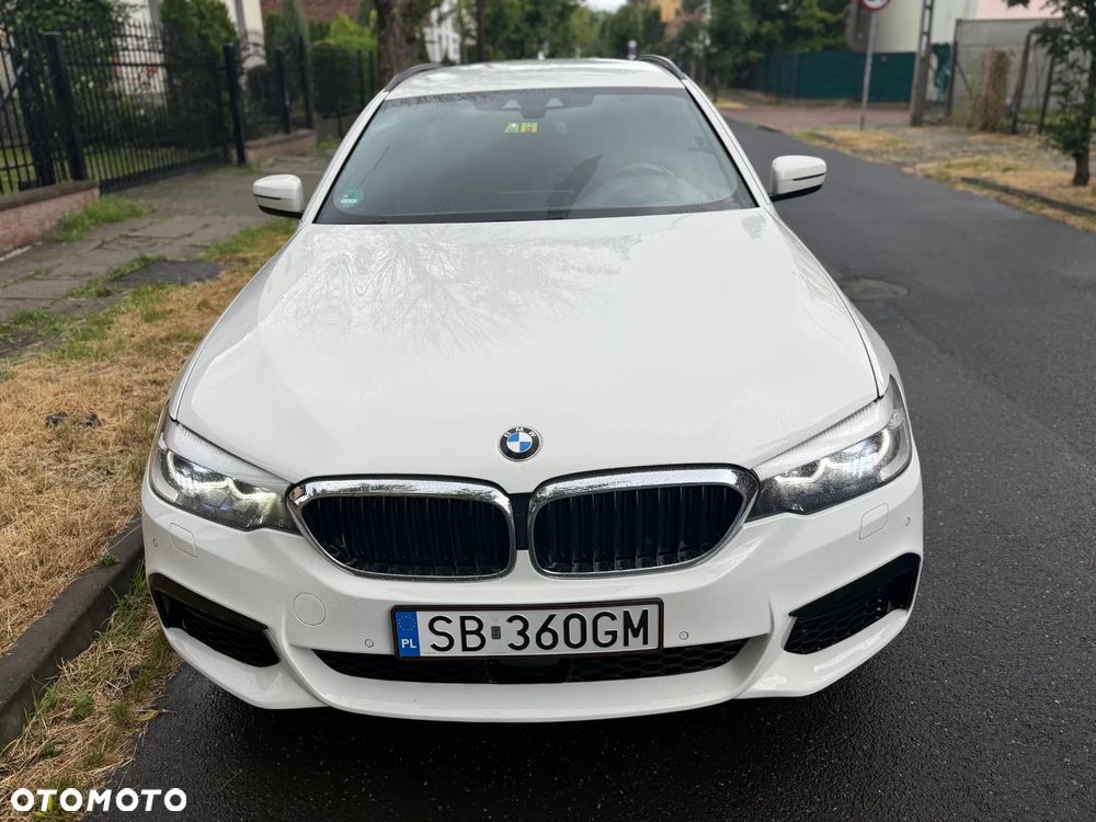 BMW Seria 5 520d M Sport - 6