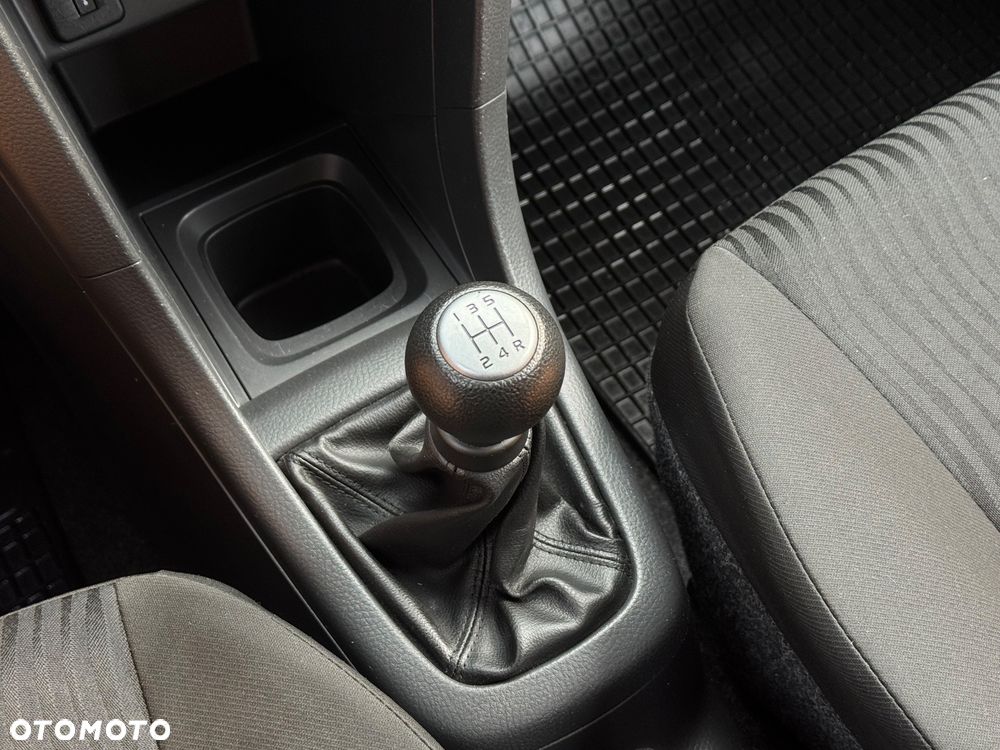 Suzuki Swift - 10