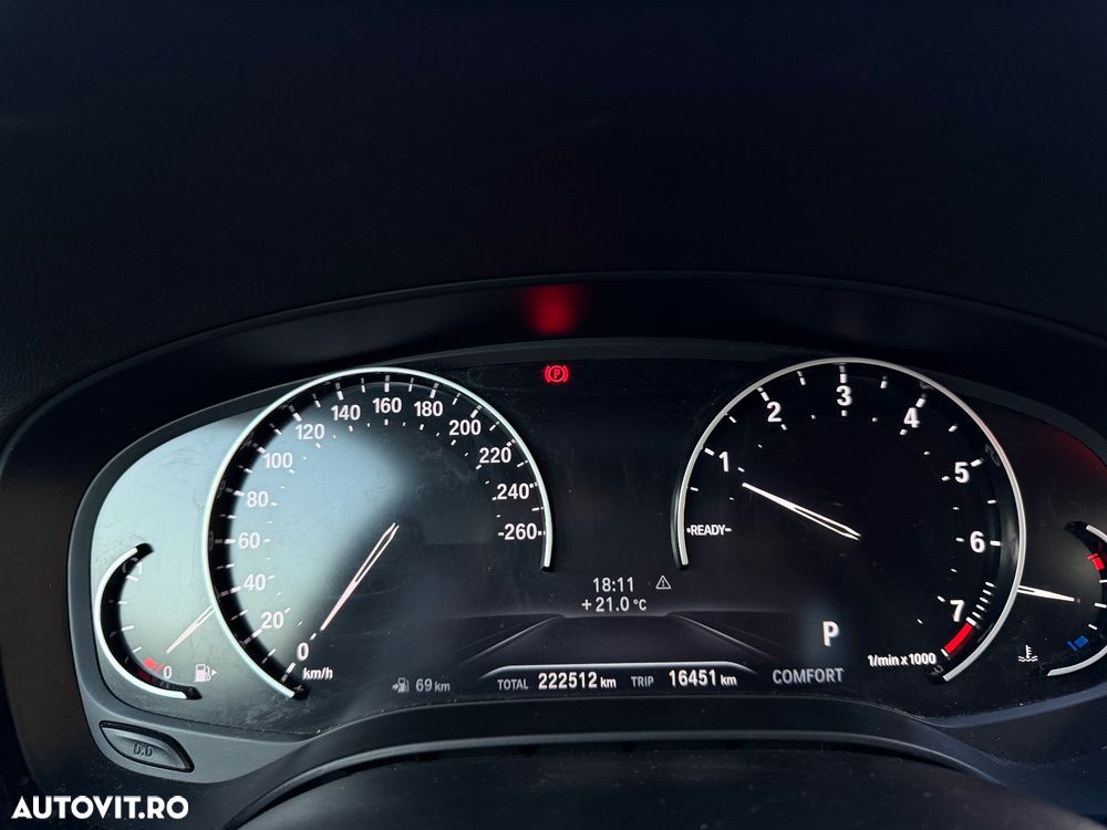 BMW Seria 5 520i Aut. Sport Line - 13