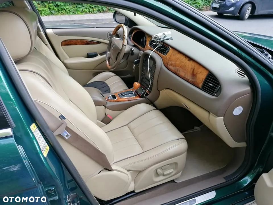 Jaguar S-Type 3.0 V6 Executive - 8
