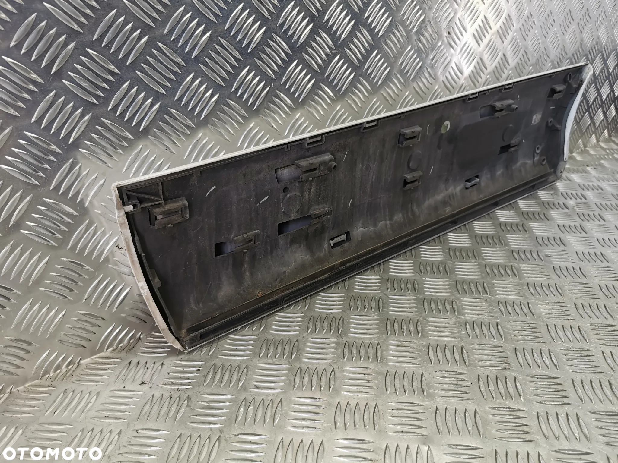 AUDI Q7 4L LIFT 09-15R S-LINE DOLNA LISTWA DRZWI PRAWY TYŁ  BIALA LY9C 4L0853970 - 5