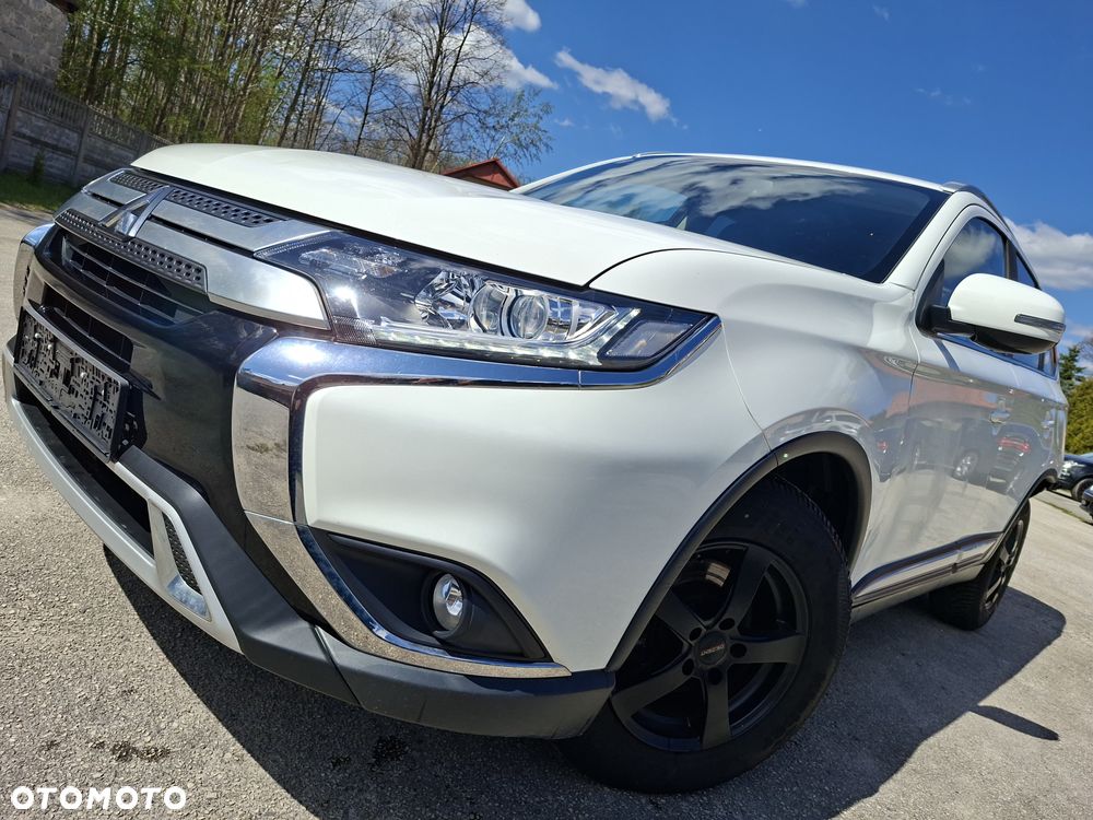 Mitsubishi Outlander 2.0 2WD - 2