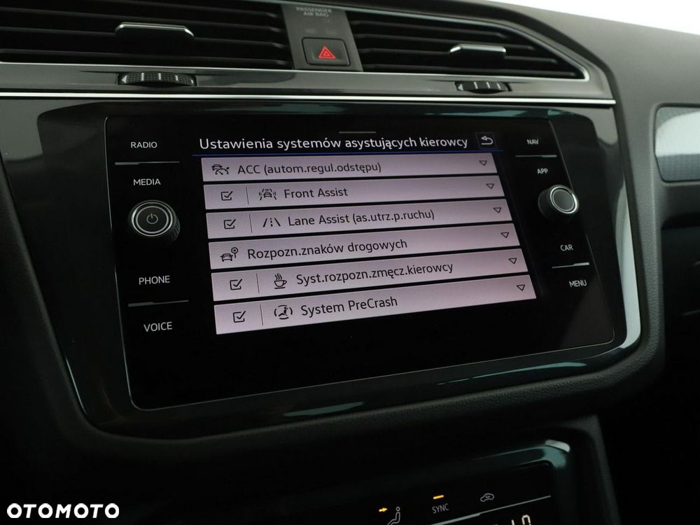 Volkswagen Tiguan 2.0 TDI Life DSG - 28