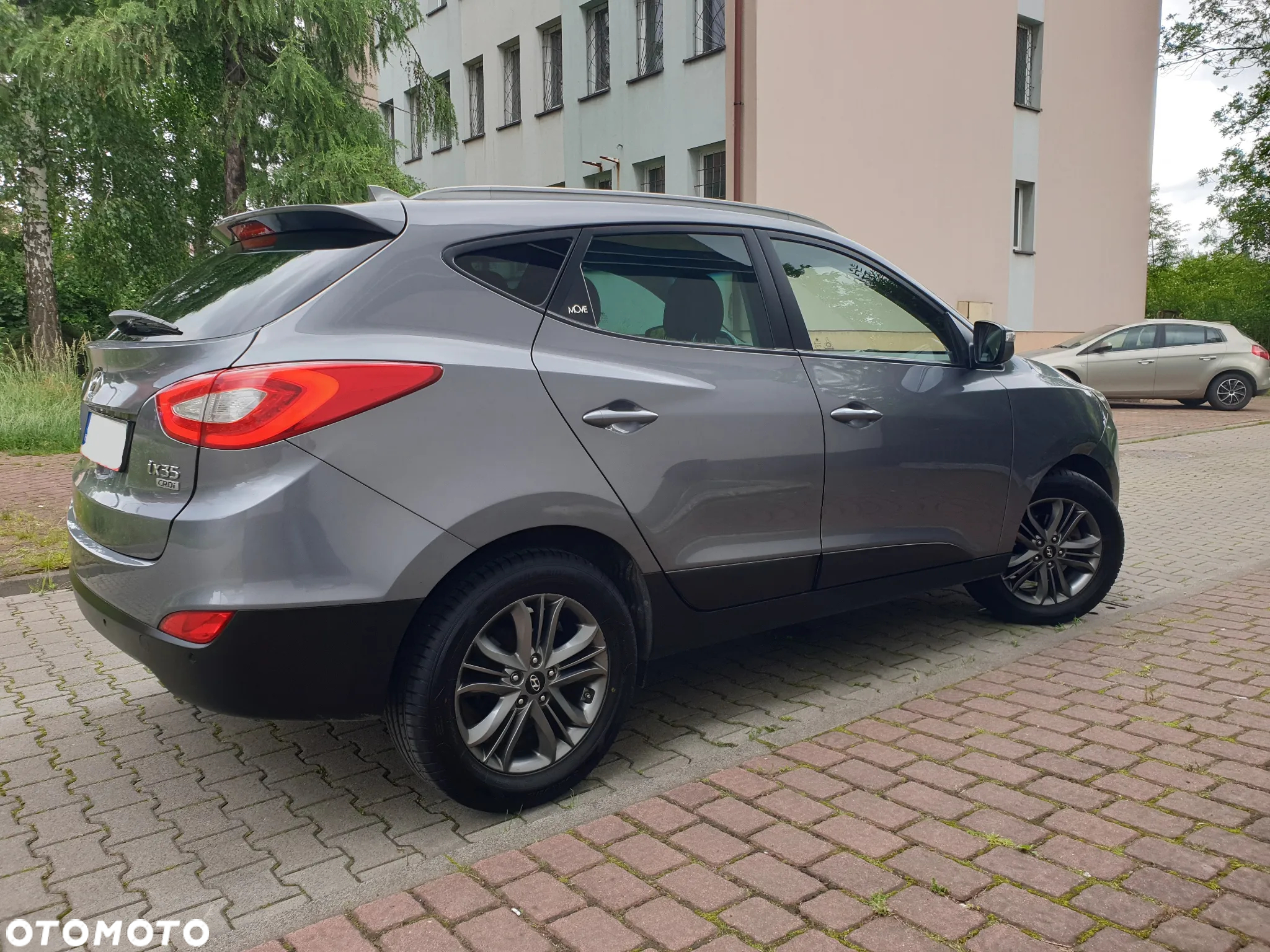 Hyundai ix35 1.7 CRDi 2WD blue Finale Gold - 4