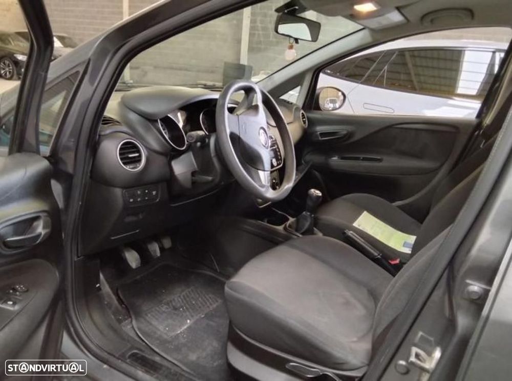 Fiat Punto - 4