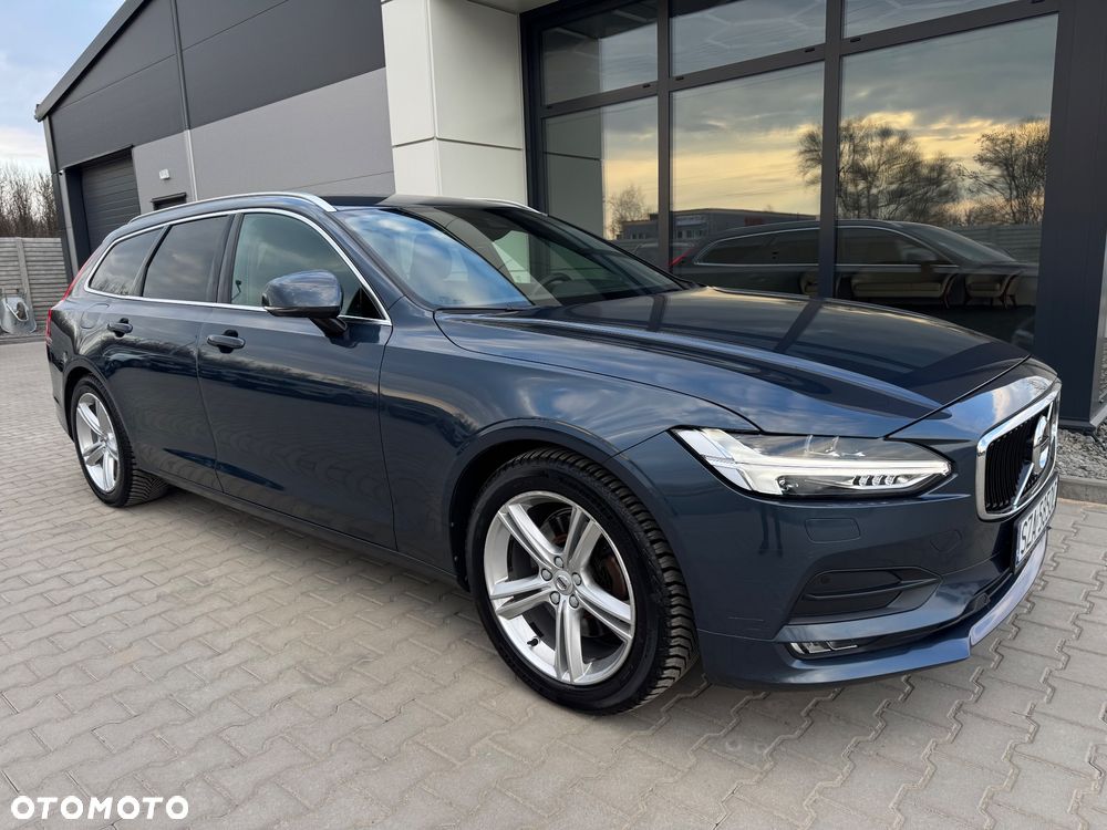 Volvo V90 D4 Momentum - 1