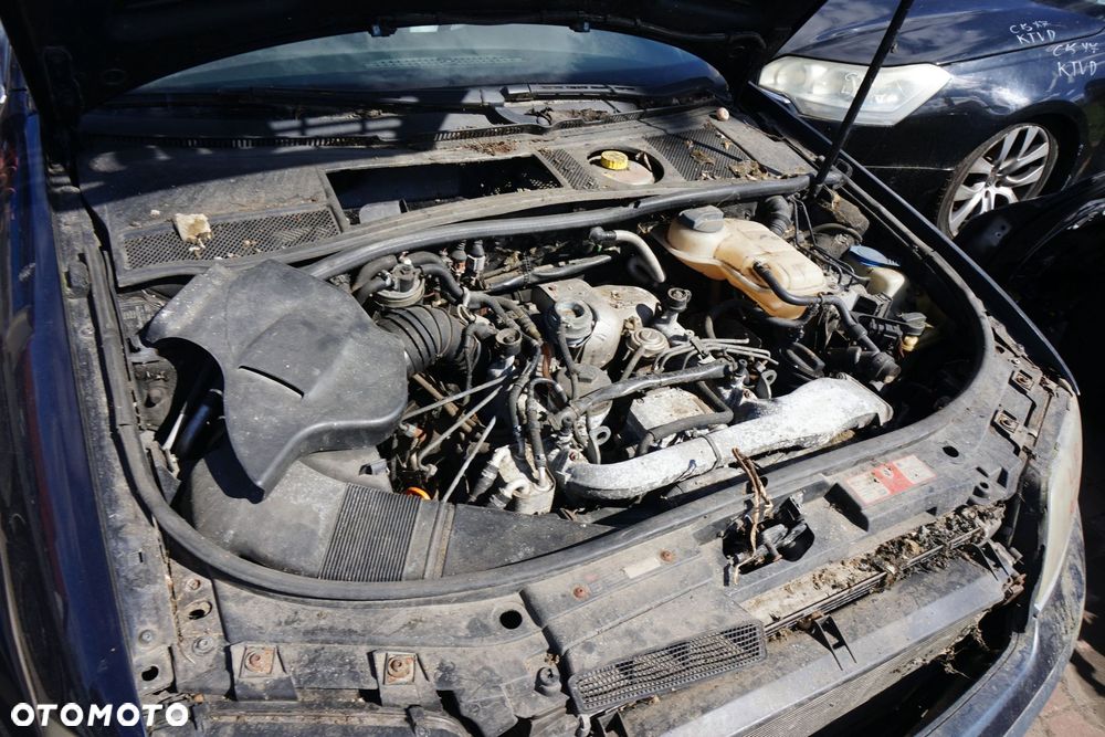 AUDI A6 C5 LIFT KOMBI 2003 LZ5Q 2.5 TDI AKE 180KM EYJ GRANATOWY na części - 11