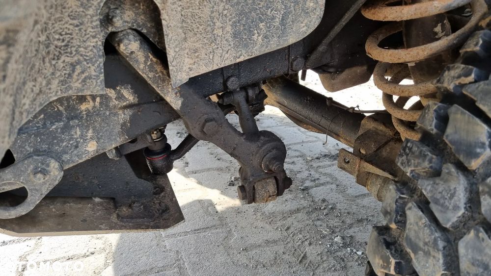 Land Rover Defender - 23