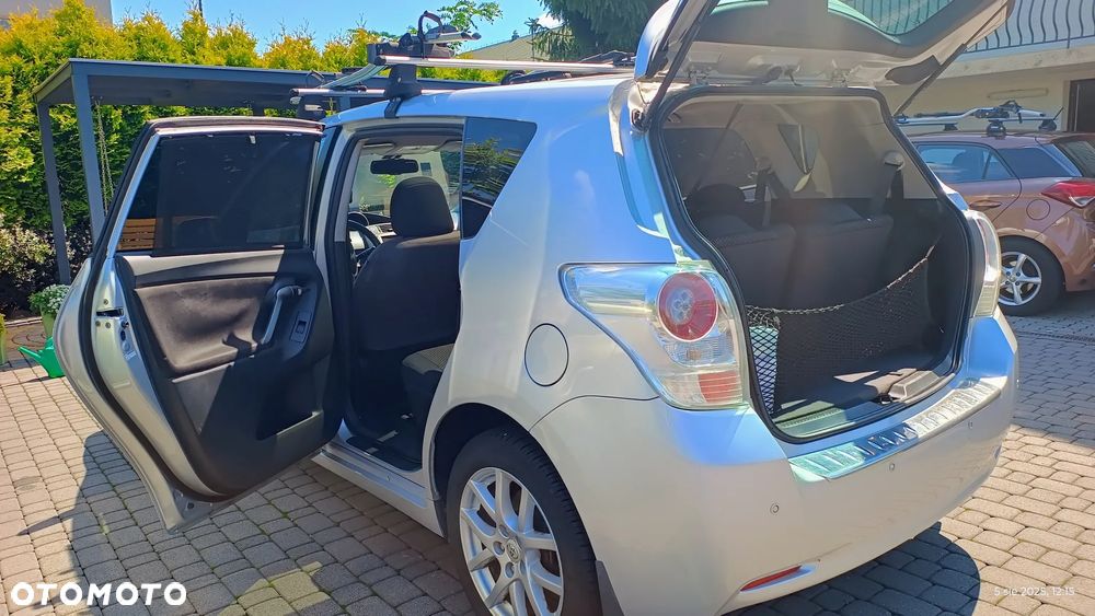 Toyota Verso 2.2 D-CAT Prestige 7os - 5