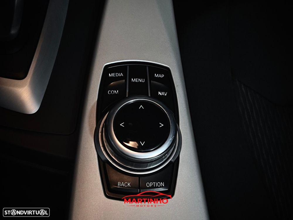 BMW 320 d Advantage Auto - 27