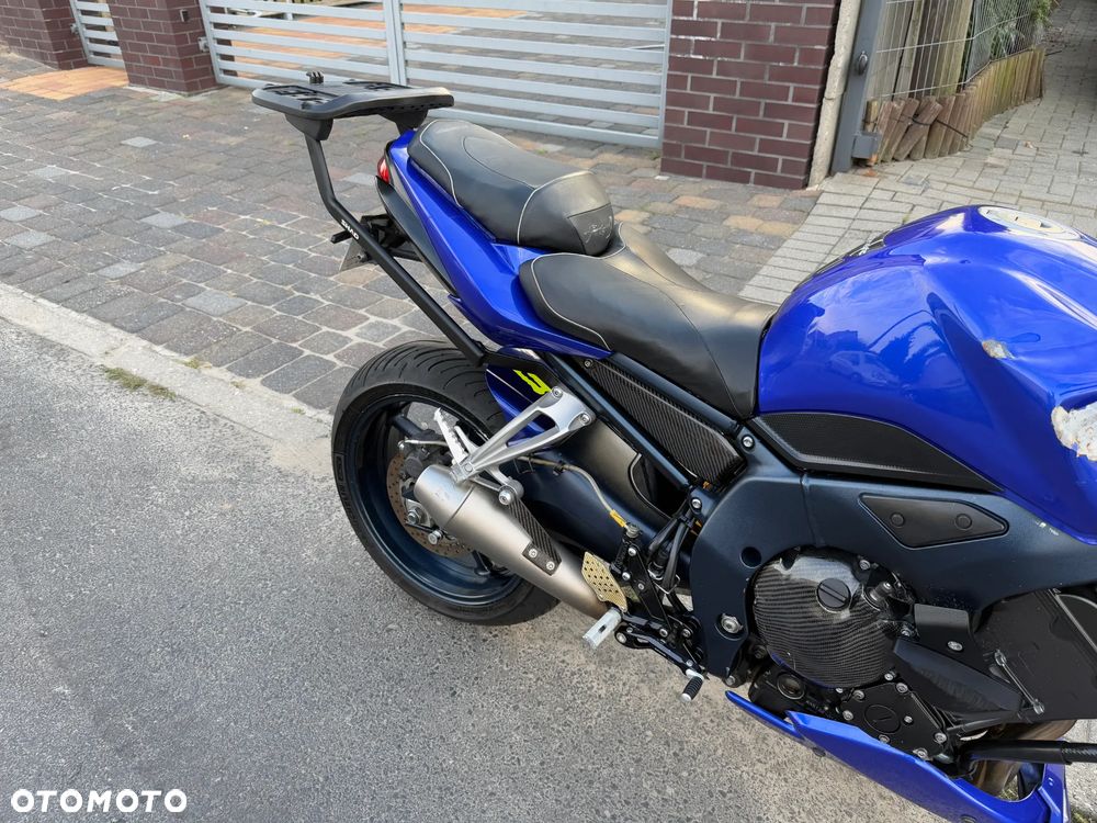 Yamaha FZ - 24