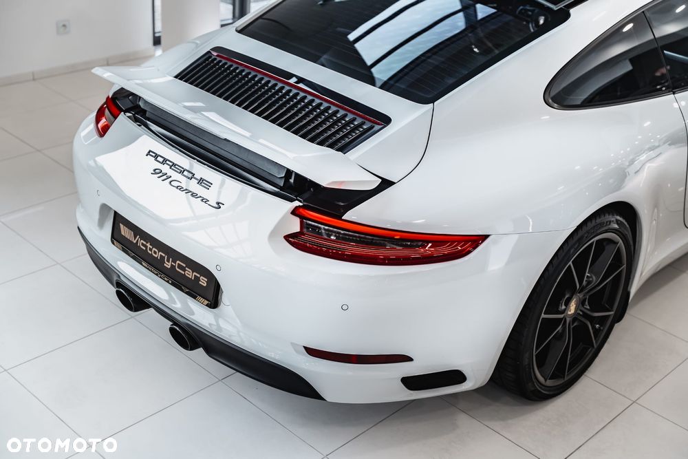 Porsche 911 Carrera S PDK - 11