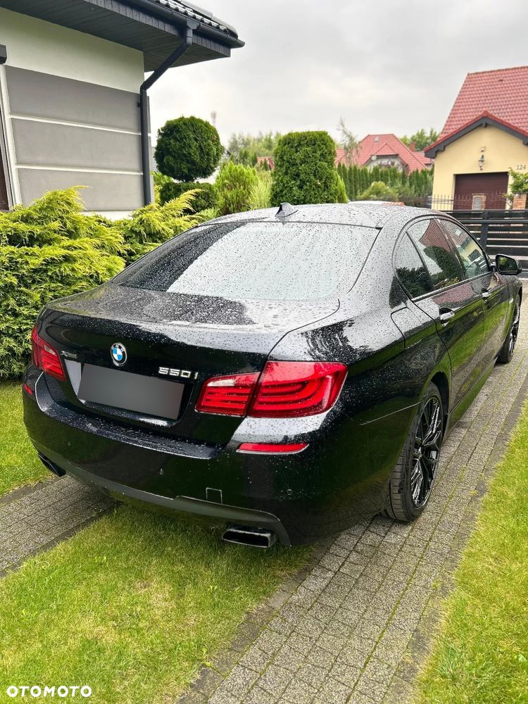 BMW Seria 5 550i - 6