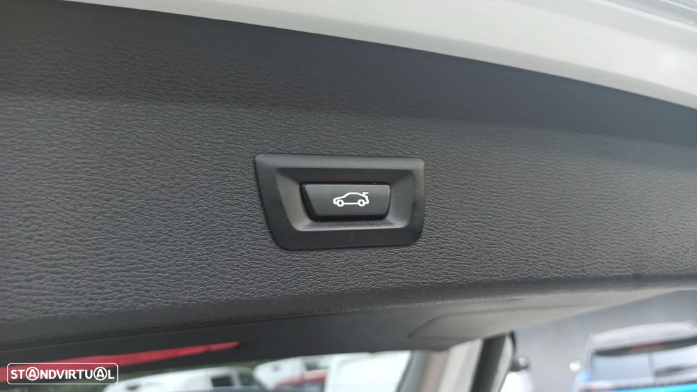 BMW X1 16 d sDrive Advantage - 27