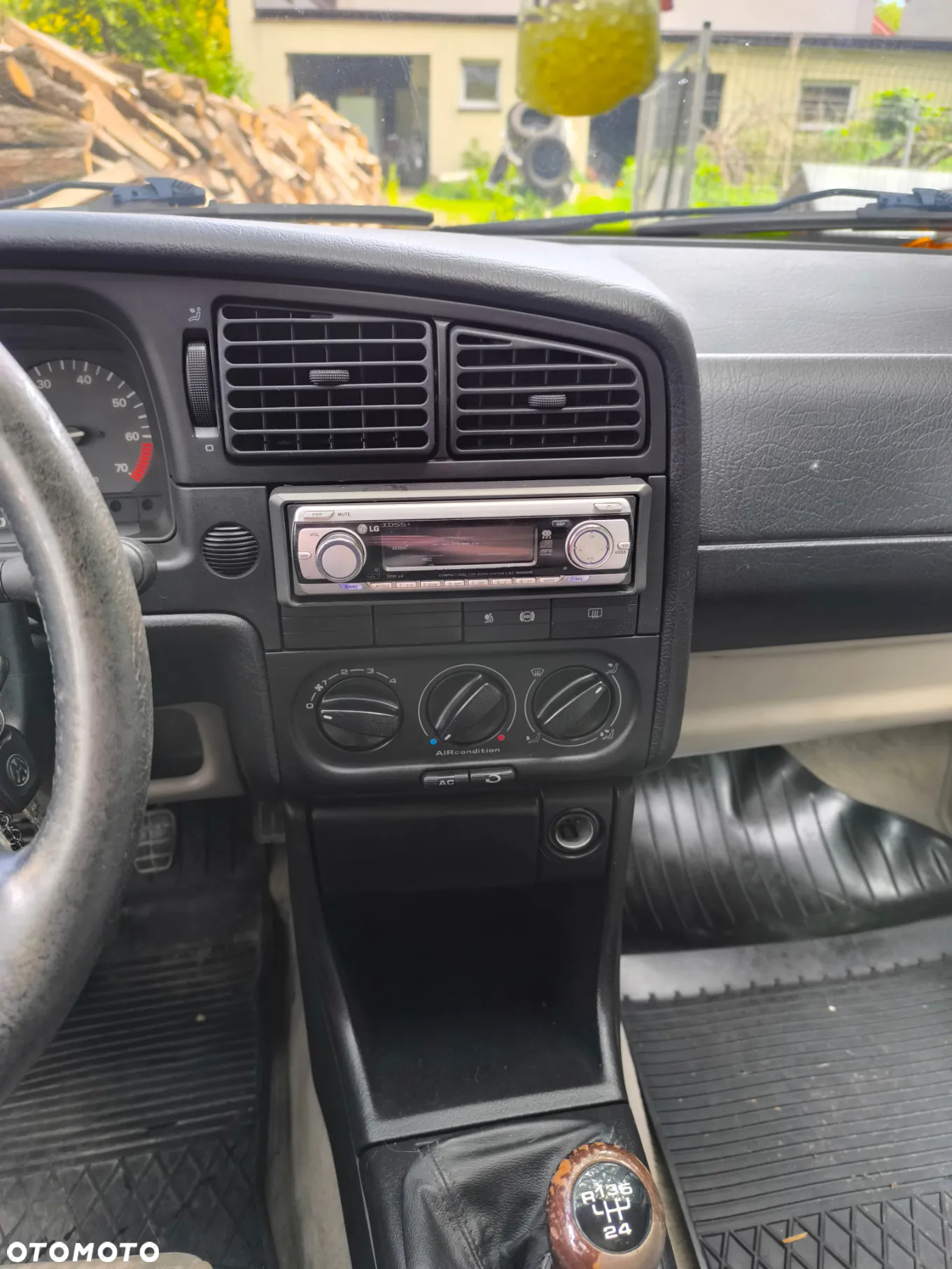 Volkswagen Passat - 5
